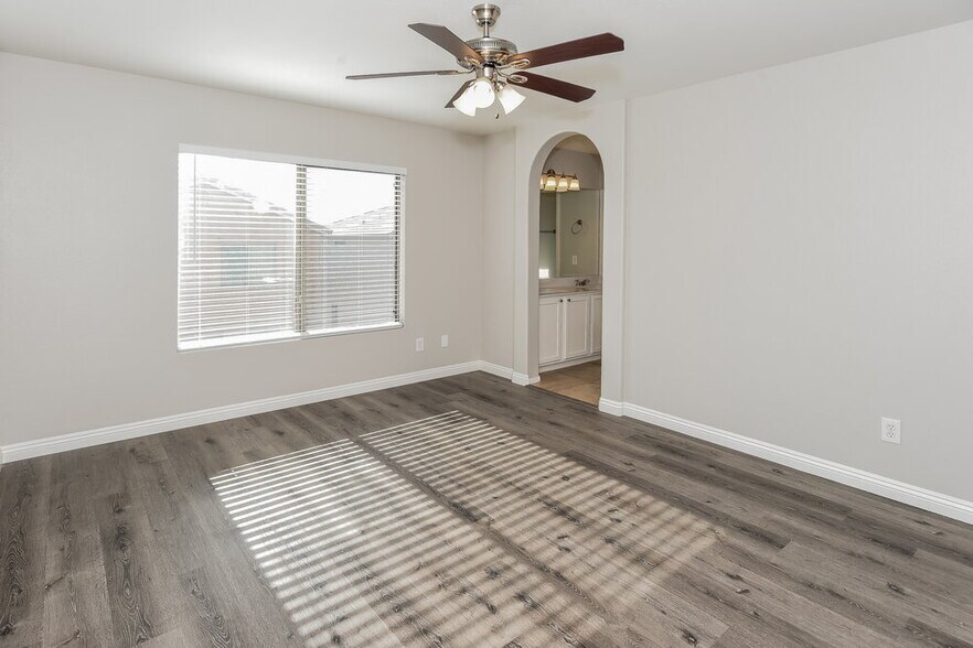 Building Photo - 6517 Coffeeville Creek Dr