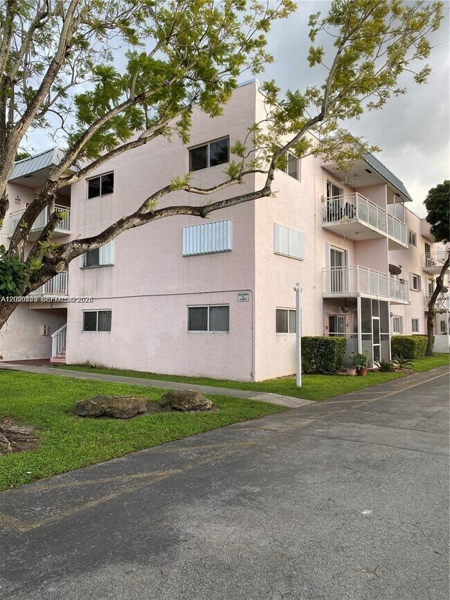 Building Photo - 11307 SW 200th St