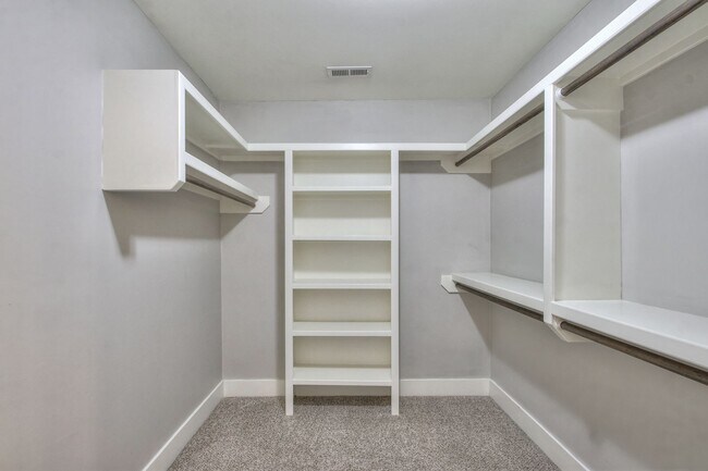 Building Photo - Great East Nashville 3BR Home