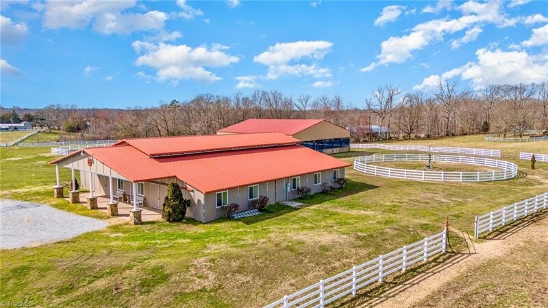 Building Photo - 189 Flint Ridge Rd