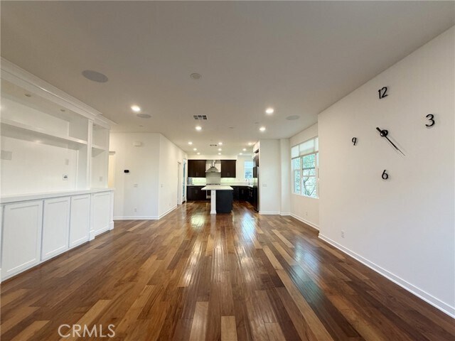 Building Photo - 136 Acamar