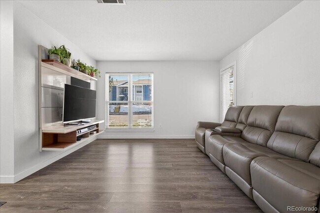 Building Photo - 7250 S Gaylord St