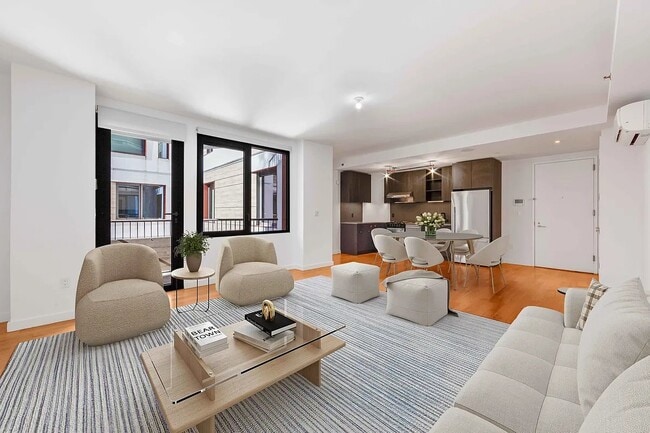 Building Photo - 123 Melrose St