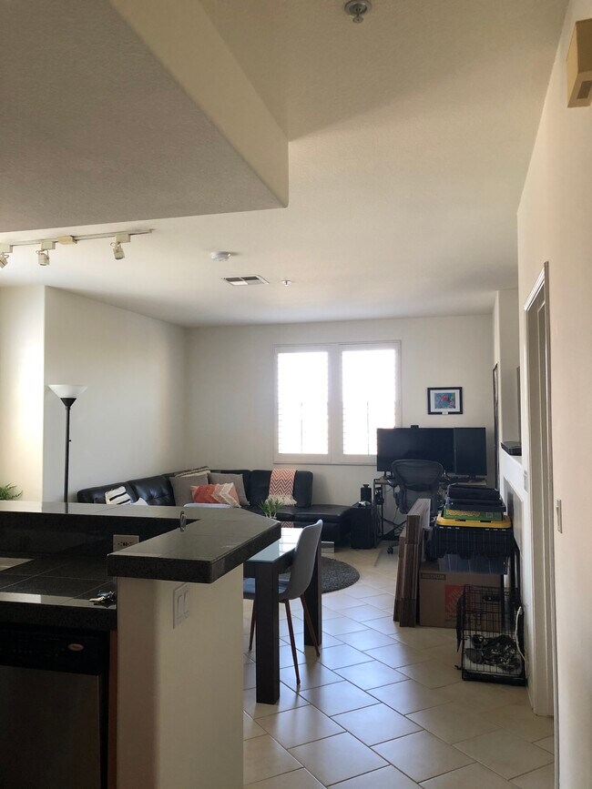 Living Room - 13075 Pacific Promenade