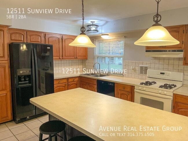 Building Photo - 12511 Sunview Ln