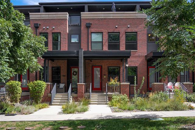 Building Photo - 1364 Vine St