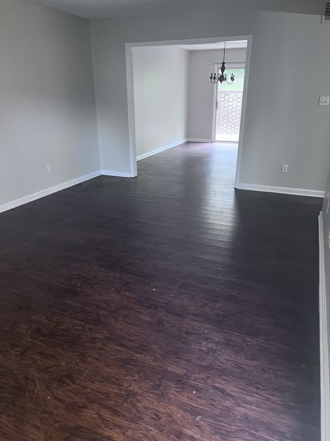 Building Photo - 201 Northpoint Ave