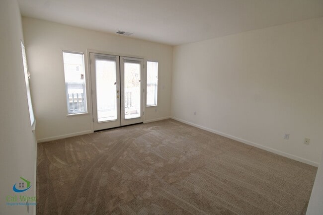 Building Photo - $6,295 - Gorgeous 2 Story 3 Bedroom 2.5 Bath Home steps away from Downtown Mountain View and Cal ...