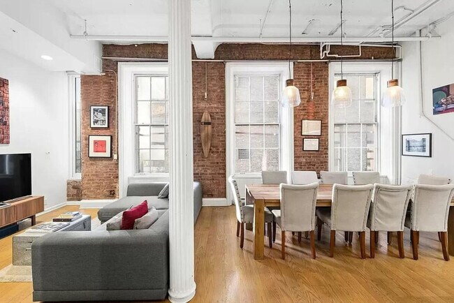 Building Photo - 1 Bond St