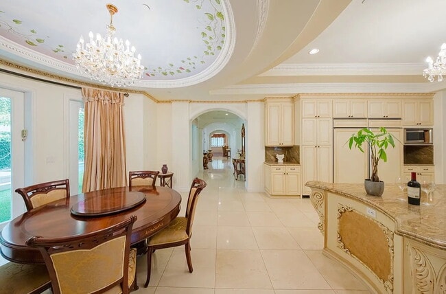 Building Photo - NO MIN CREDIT SCORE REQUIRED, BK OKAY, PAST EVICTION OKAY!, BACKGROUND FRIENDLY. Apply at "The Re...