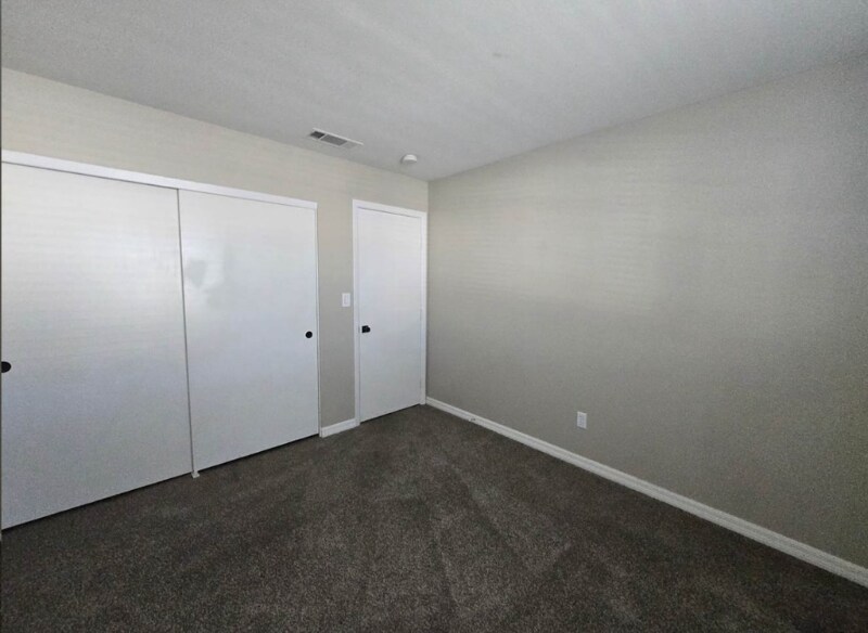 Building Photo - 5753 Indian Ridge Dr