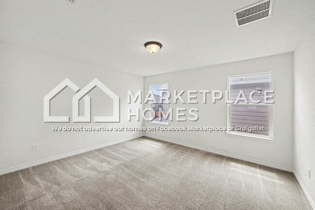 Building Photo - 3901 Legend Hill