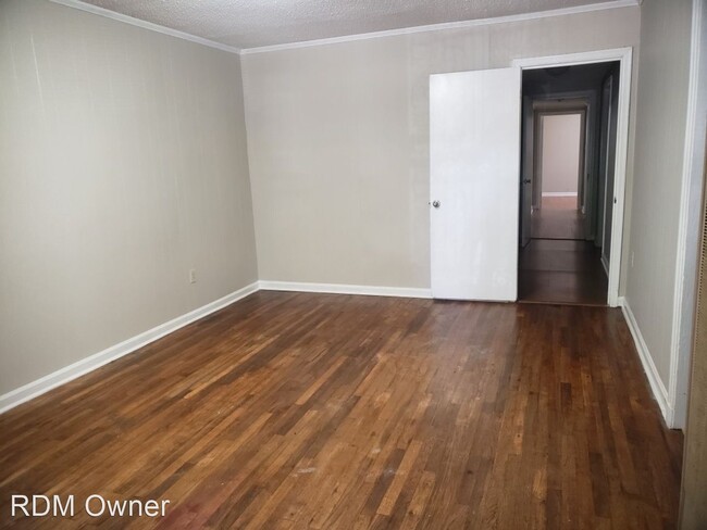 Building Photo - 4 br, 2 bath House - 4207 Truman Ave