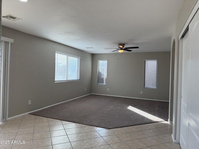 Building Photo - 29252 N Rosewood Dr