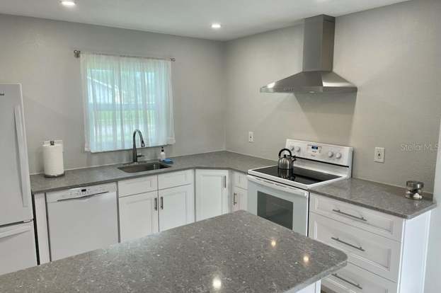 Building Photo - 1676 Caledonia Dr