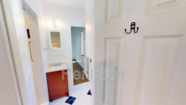 Building Photo - 9128 Nye Rd