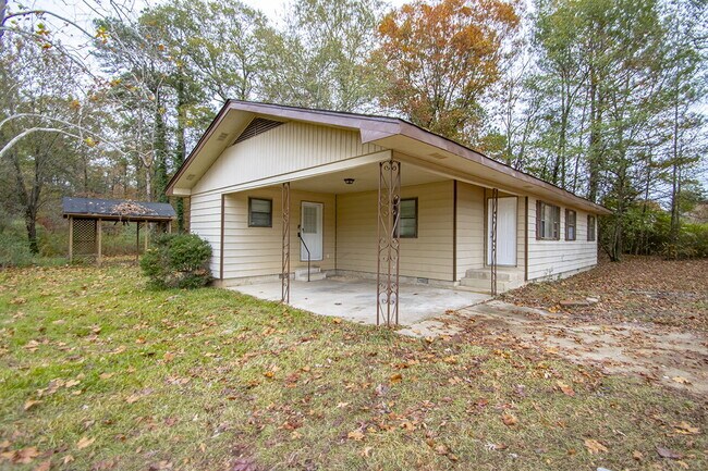 Building Photo - Charming 3-Bedroom Home on a Spacious Lot in Benton, AR – Perfect for Comfortable Living!
