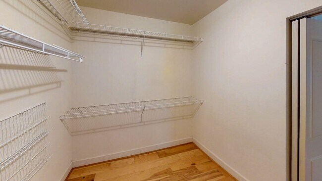 Building Photo - Spacious and Modern Ground Floor 2 bed 2 b...