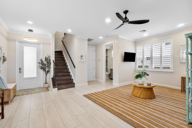 Building Photo - 550 Tomahawk Ct