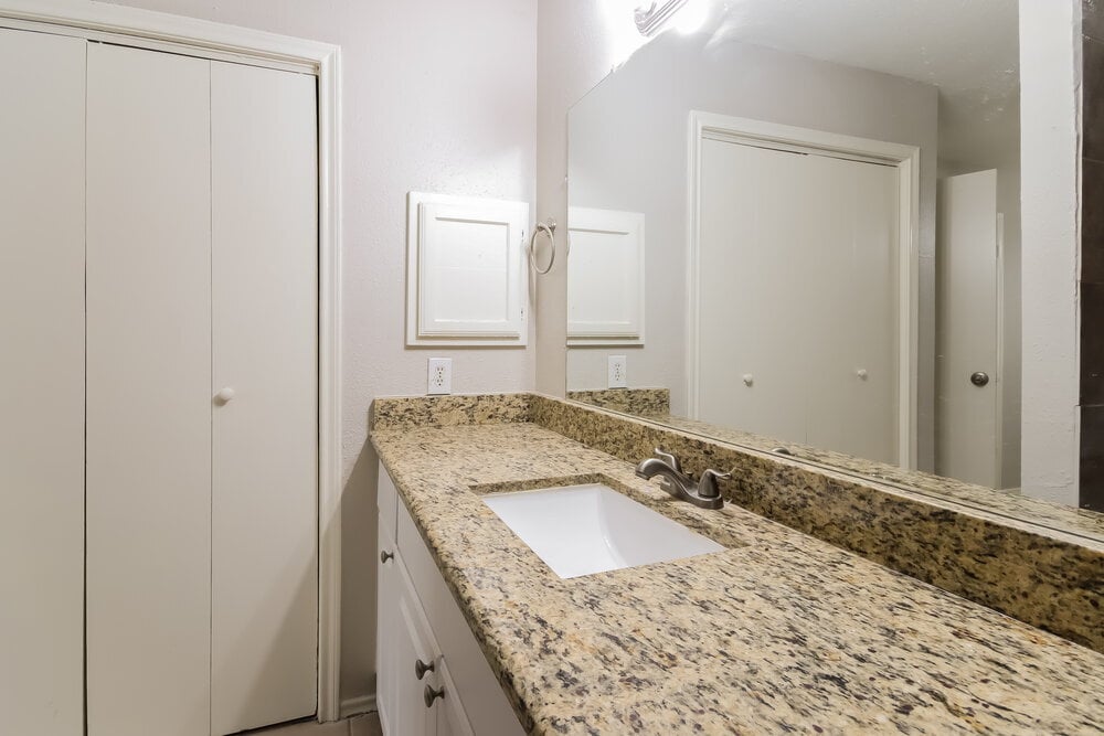 Building Photo - 16111 Rosenridge Dr