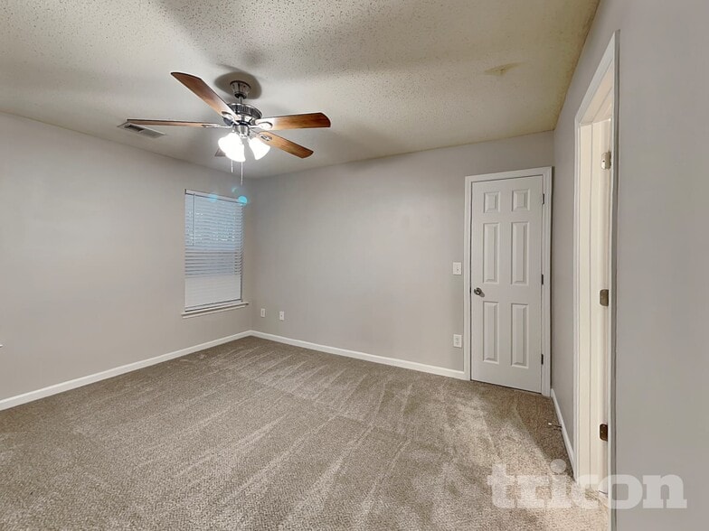 Building Photo - 269 Lossie Ln