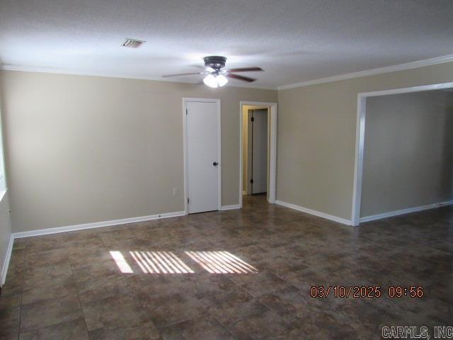 Building Photo - 120 Oaklawn Dr