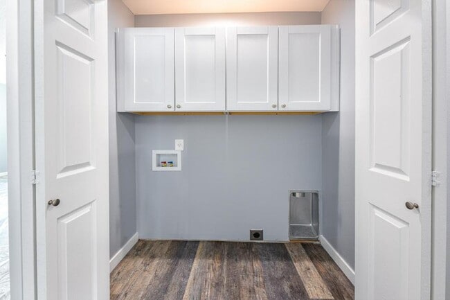 Building Photo - 1735 SE Jefferson St