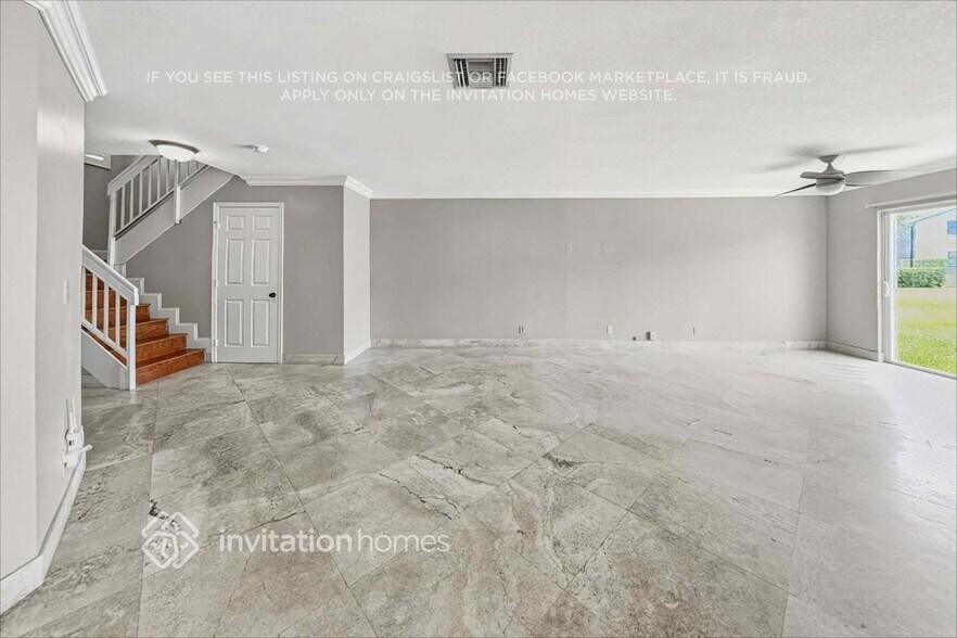 Building Photo - 5818 Northpointe Ln