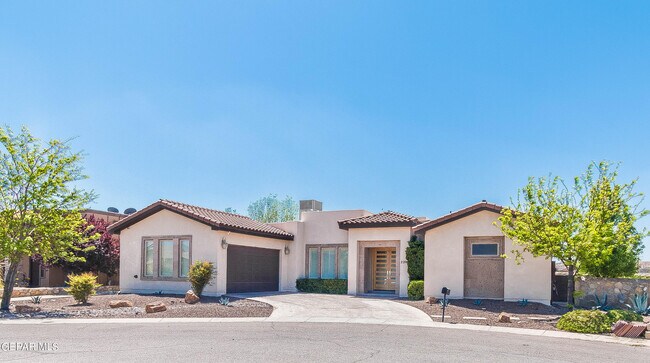 Primary Photo - 2205 Hacienda Rey Dr