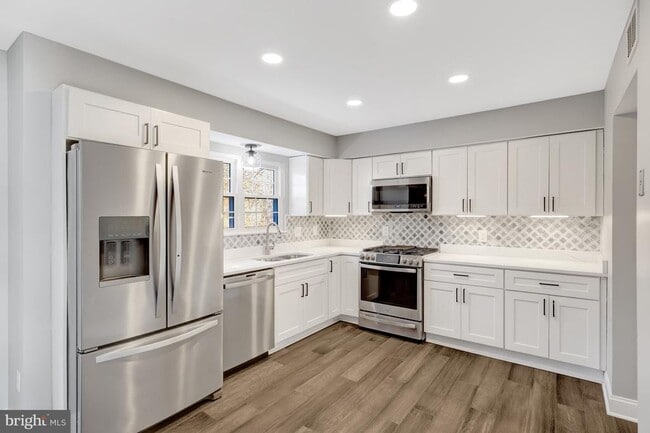 Building Photo - 13416 Whaley Ct