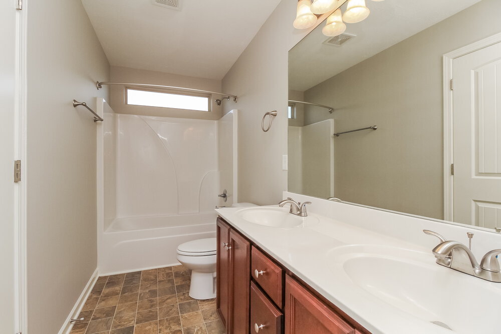 Building Photo - 1634 Colyn Avenue