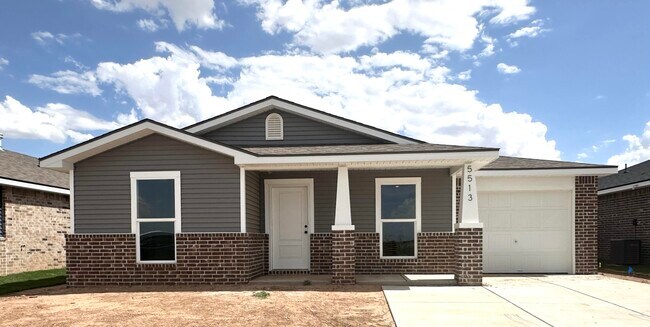 Primary Photo - 5509 Rice St