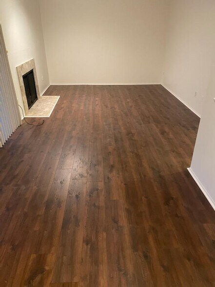 Building Photo - 24291 Evergreen Rd