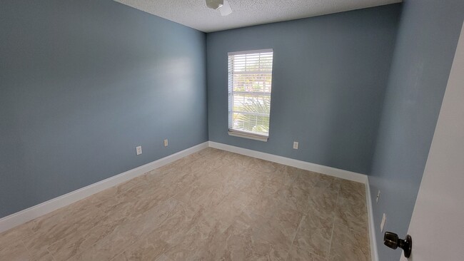 Building Photo - Winter Park Condo: 2 bed/ 2 bath AVAILABLE...