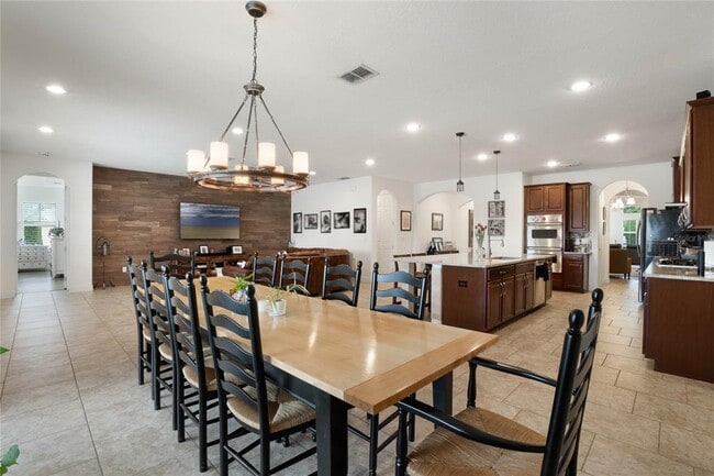 Building Photo - 6020 Marleon Dr