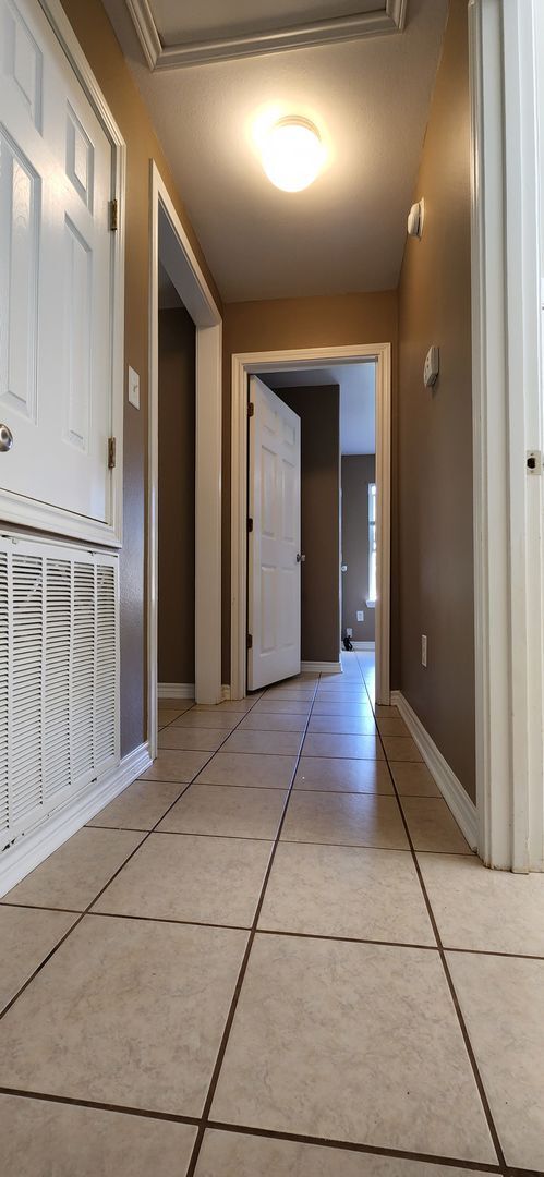 Building Photo - 2262 FM2864