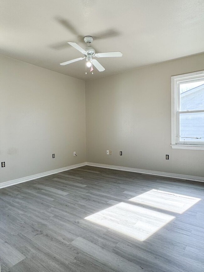 Building Photo - Cute, remodeled home in Central Killeen