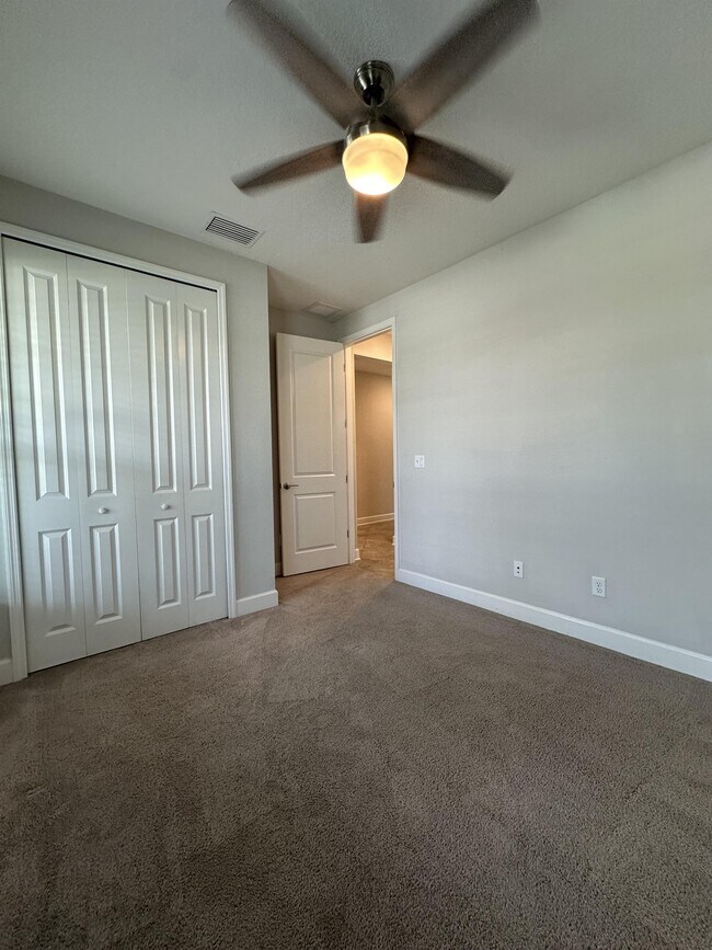 Building Photo - 24 Woodsong Ln