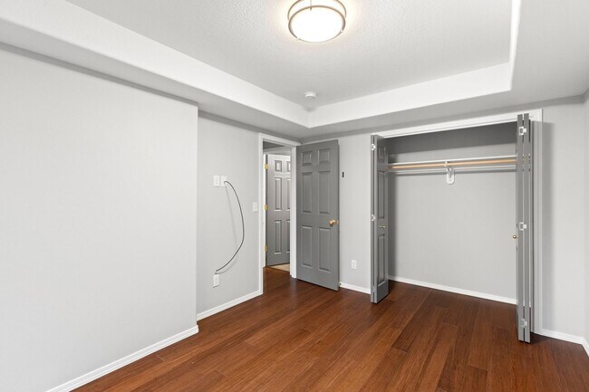 Building Photo - BETHANY 5 bedroom 3 full bath- Beaverton School District- Nike