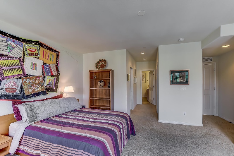 Building Photo - 440 Laramie Blvd