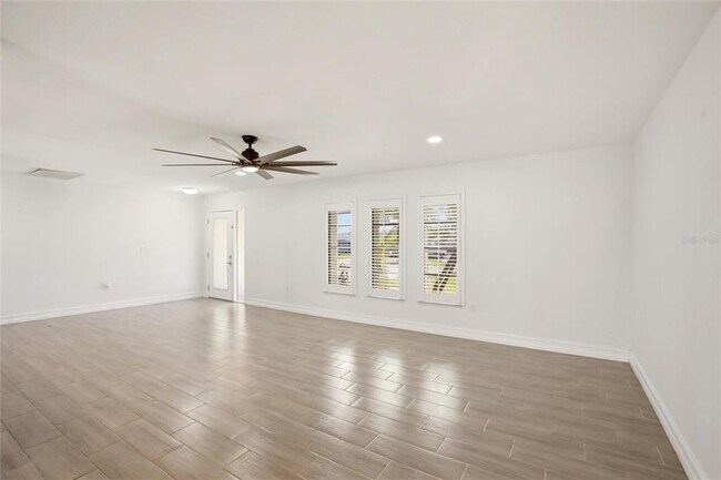 Building Photo - 176 N Waterway Dr NW