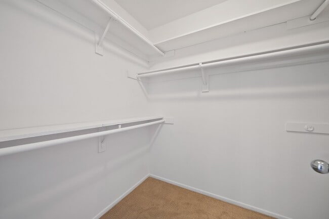 Building Photo - 7 Windchime