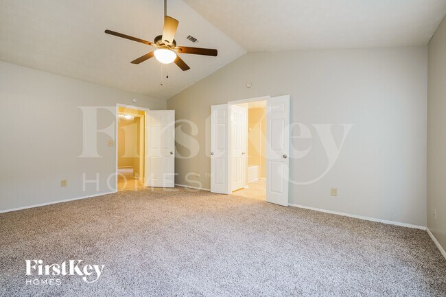 Building Photo - 248 Hickory Trail