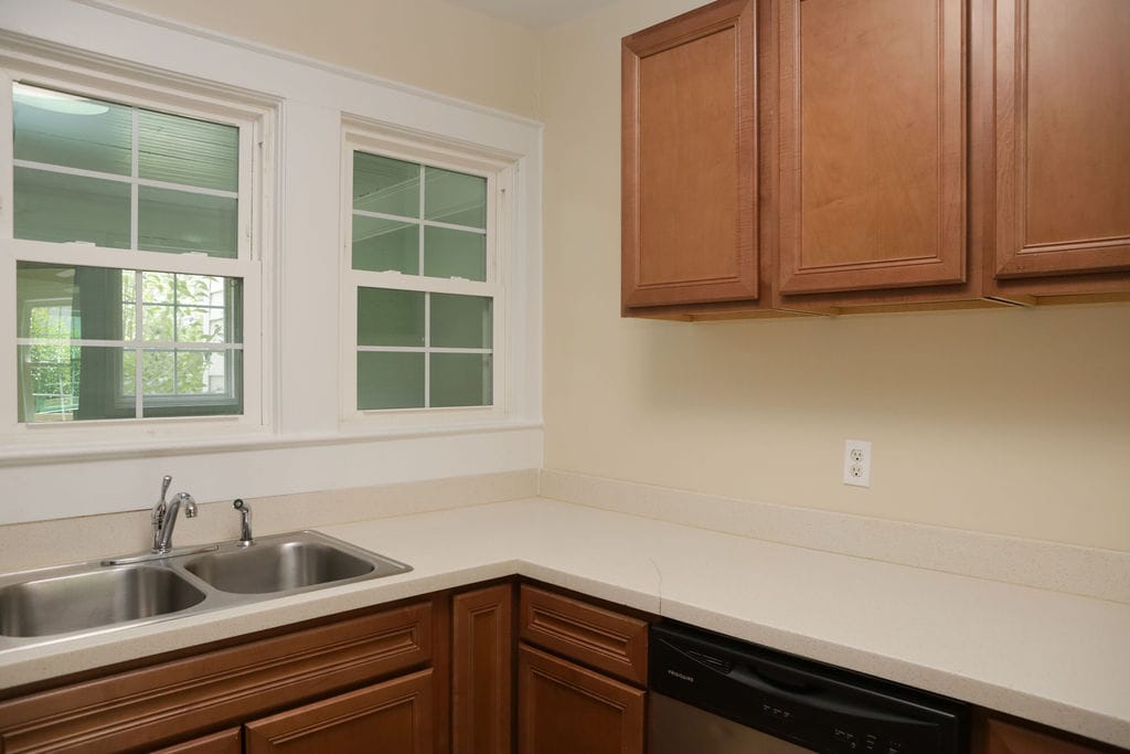 Building Photo - 603 Mayflower Dr