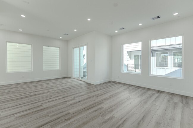 Building Photo - 7735 Hammerly Blvd