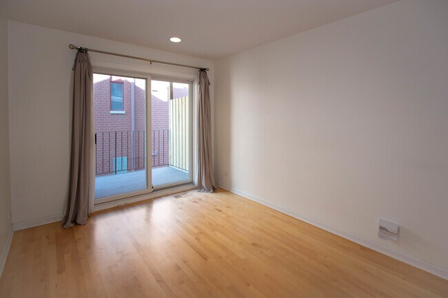 Building Photo - 1328 S Federal St