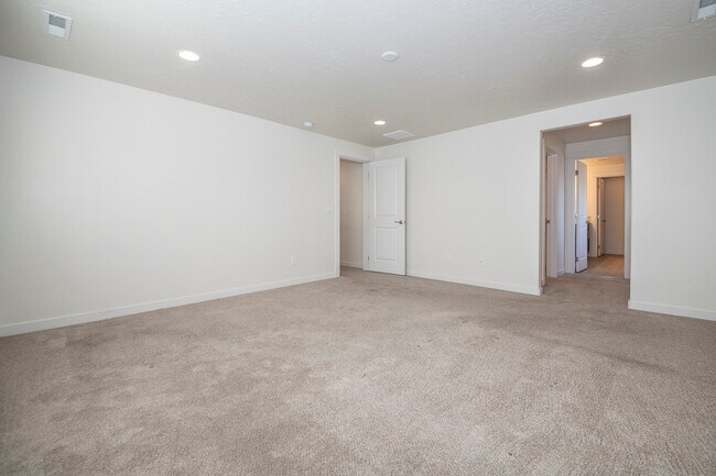 Building Photo - 10236 W Achillea St