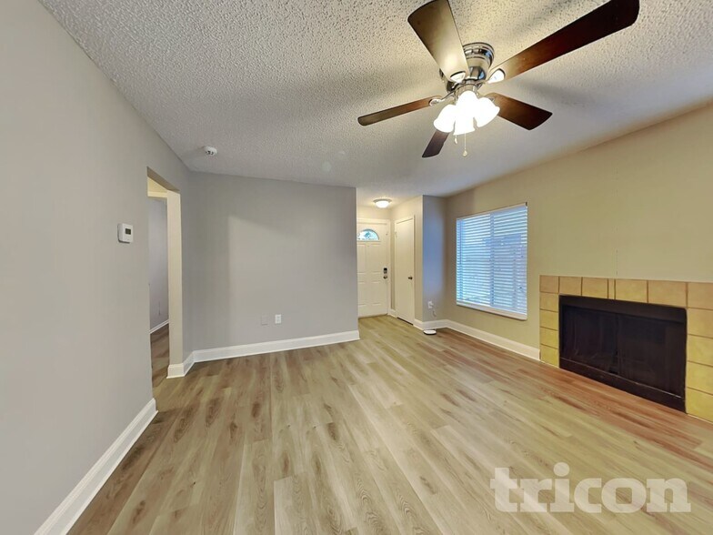 Building Photo - 1455 Marigold Dr
