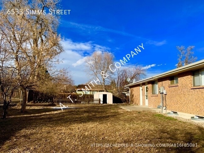 Building Photo - 6533 Simms St