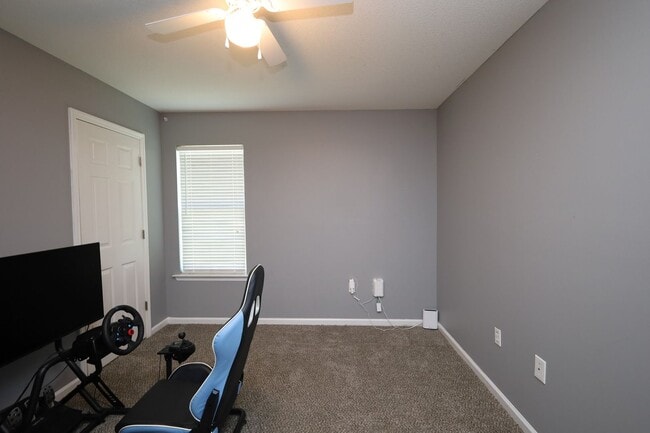 Building Photo - 500 Bryson Cir